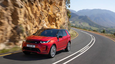 Land Rover Discovery Sport - front quarter