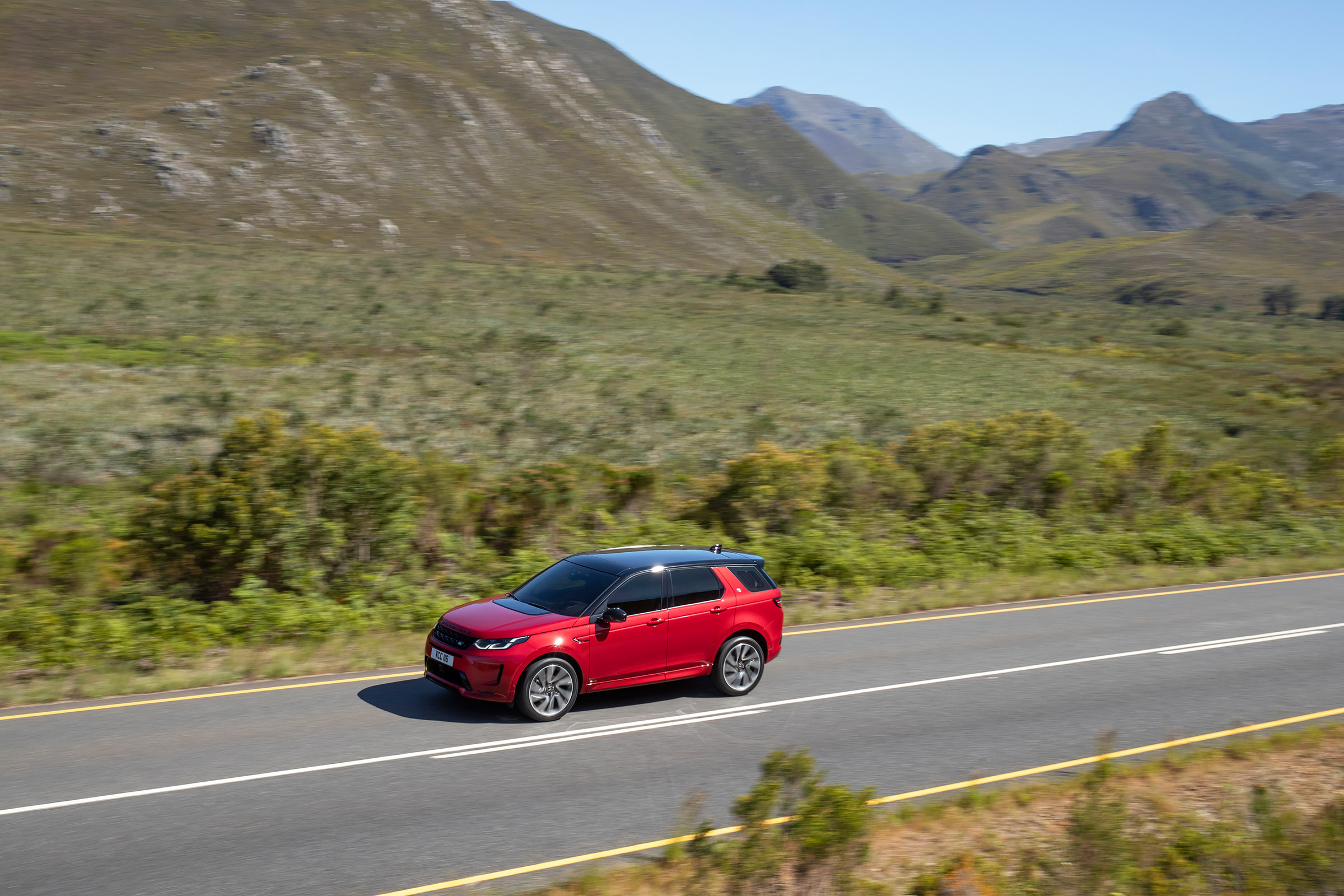 Land Rover Discovery Sport - side