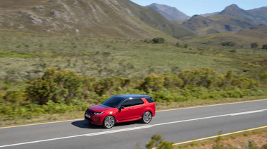 Land Rover Discovery Sport - side