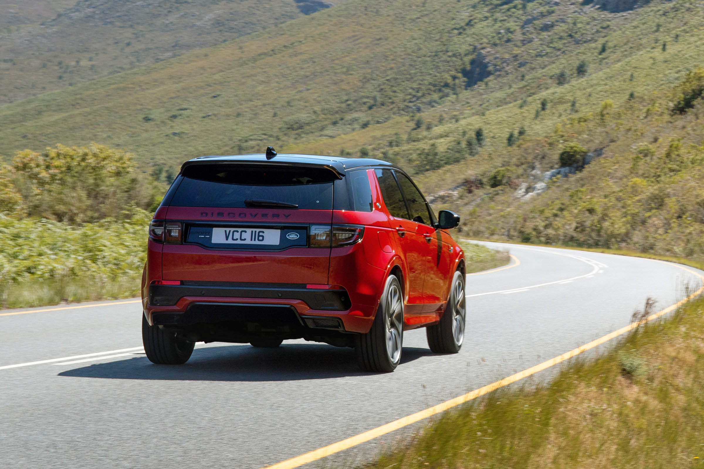 Land Rover Discovery Sport - rear