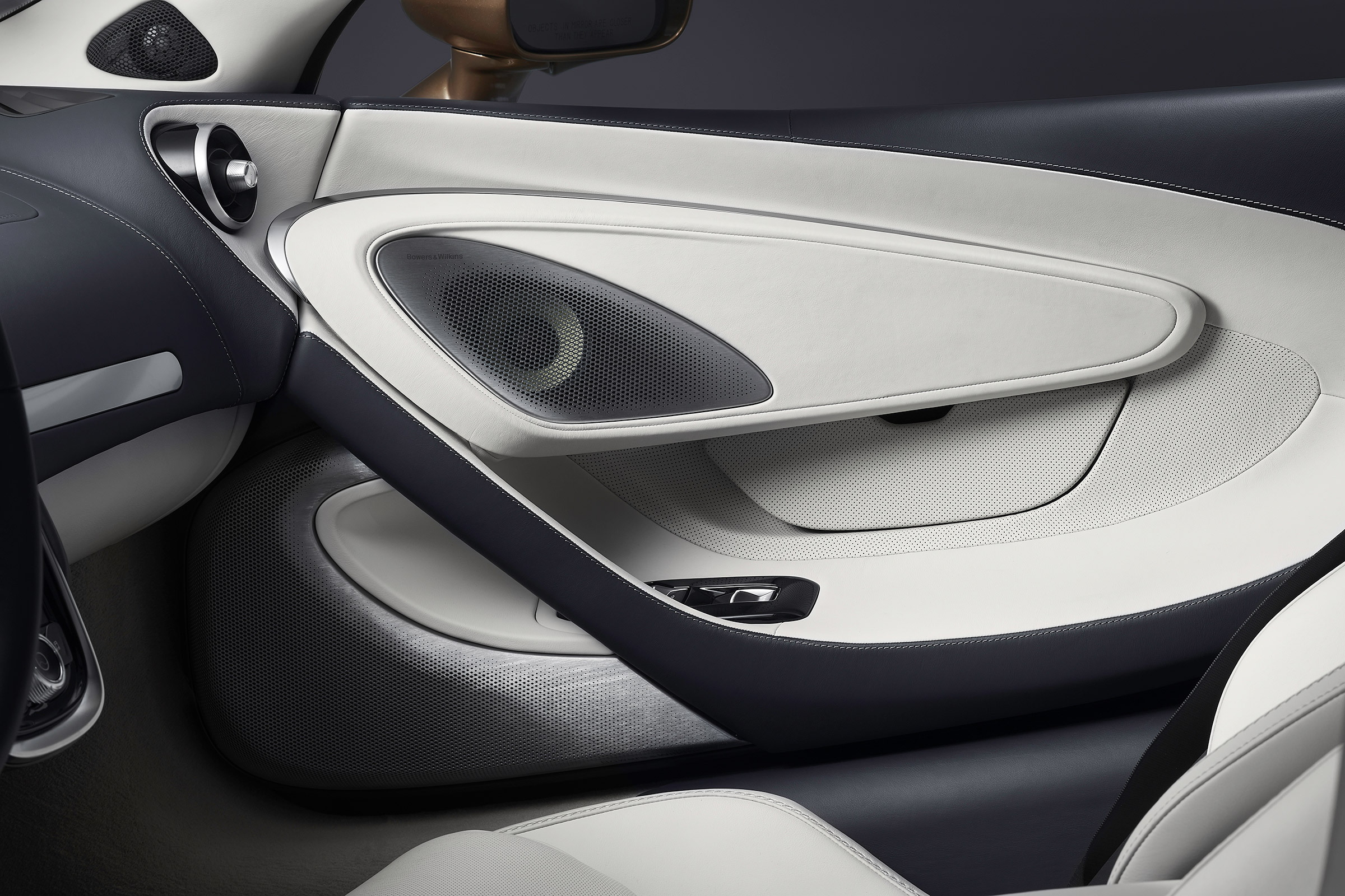 McLaren GT - door