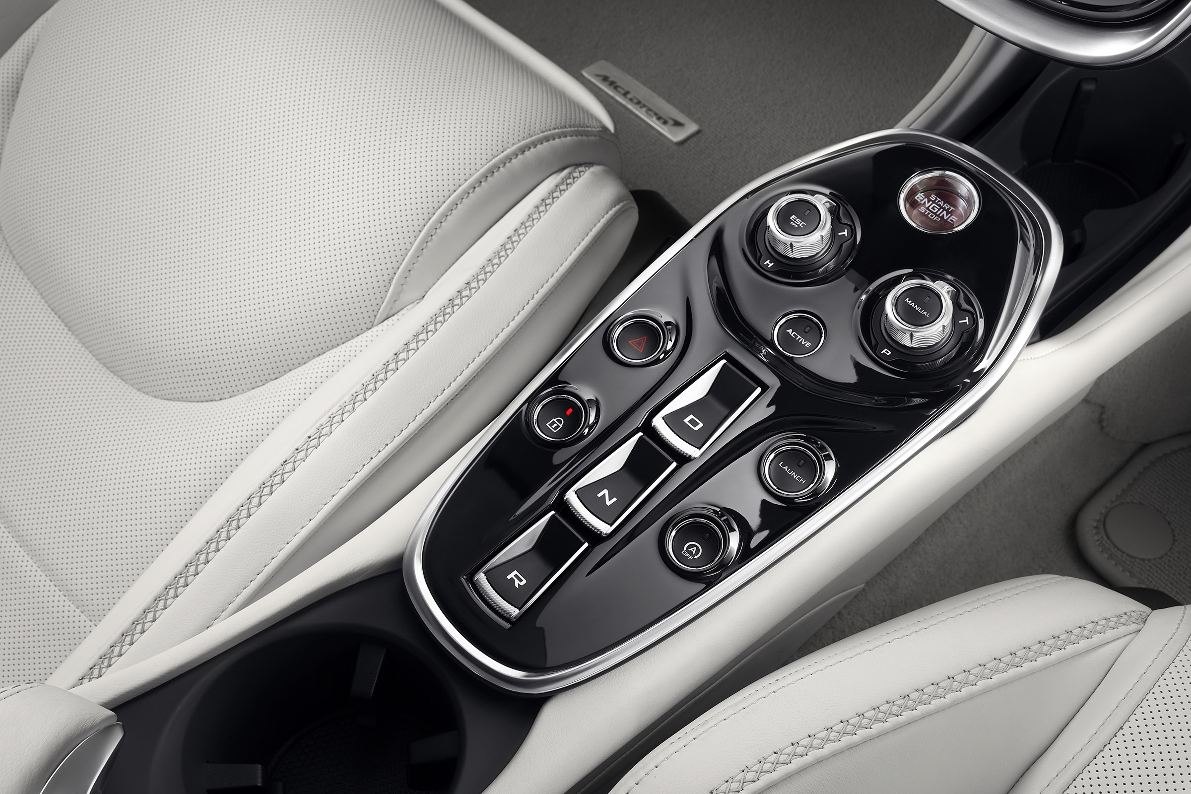 McLaren GT - dash