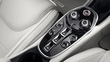 McLaren GT - dash