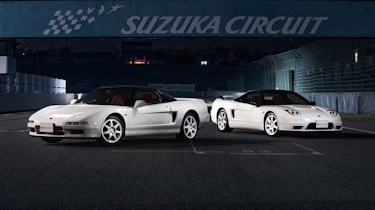 Honda NSX auction: 1995 NSX Type-R (92R) & 2005 NSX-R (02R)