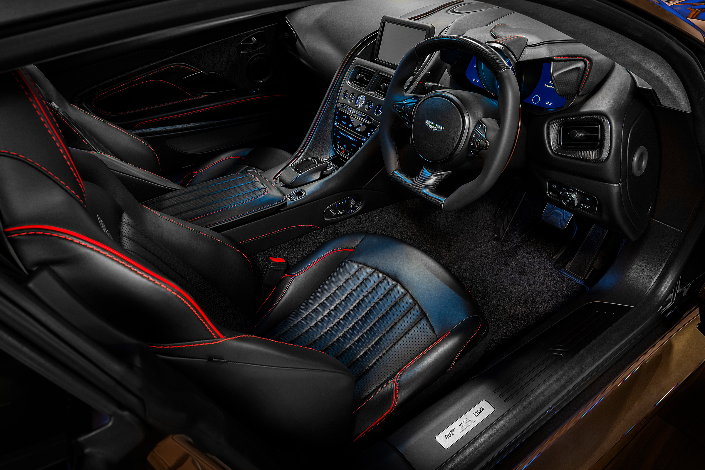 James Bond Aston Martin DBS Superleggera