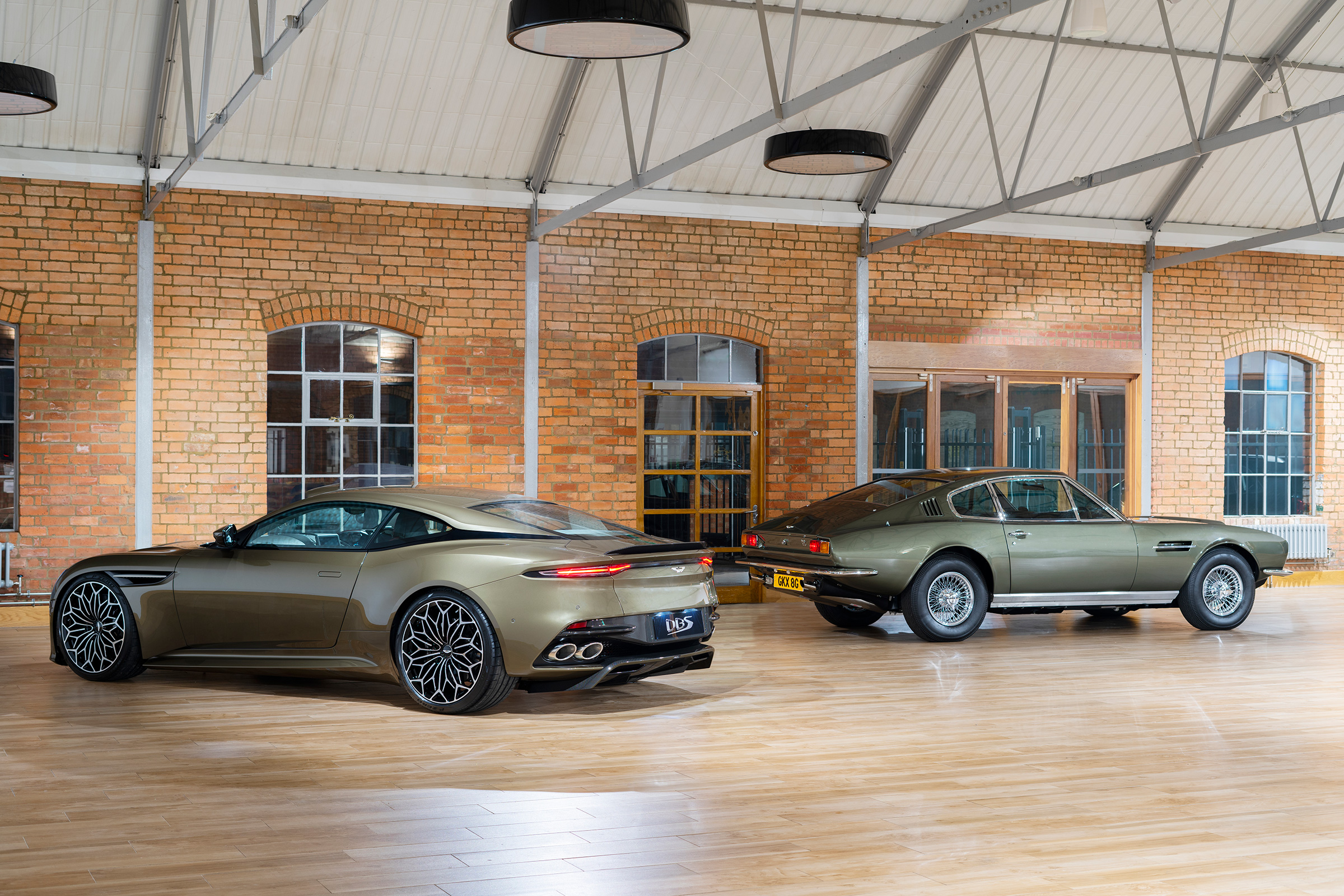James Bond Aston Martin DBS Superleggera