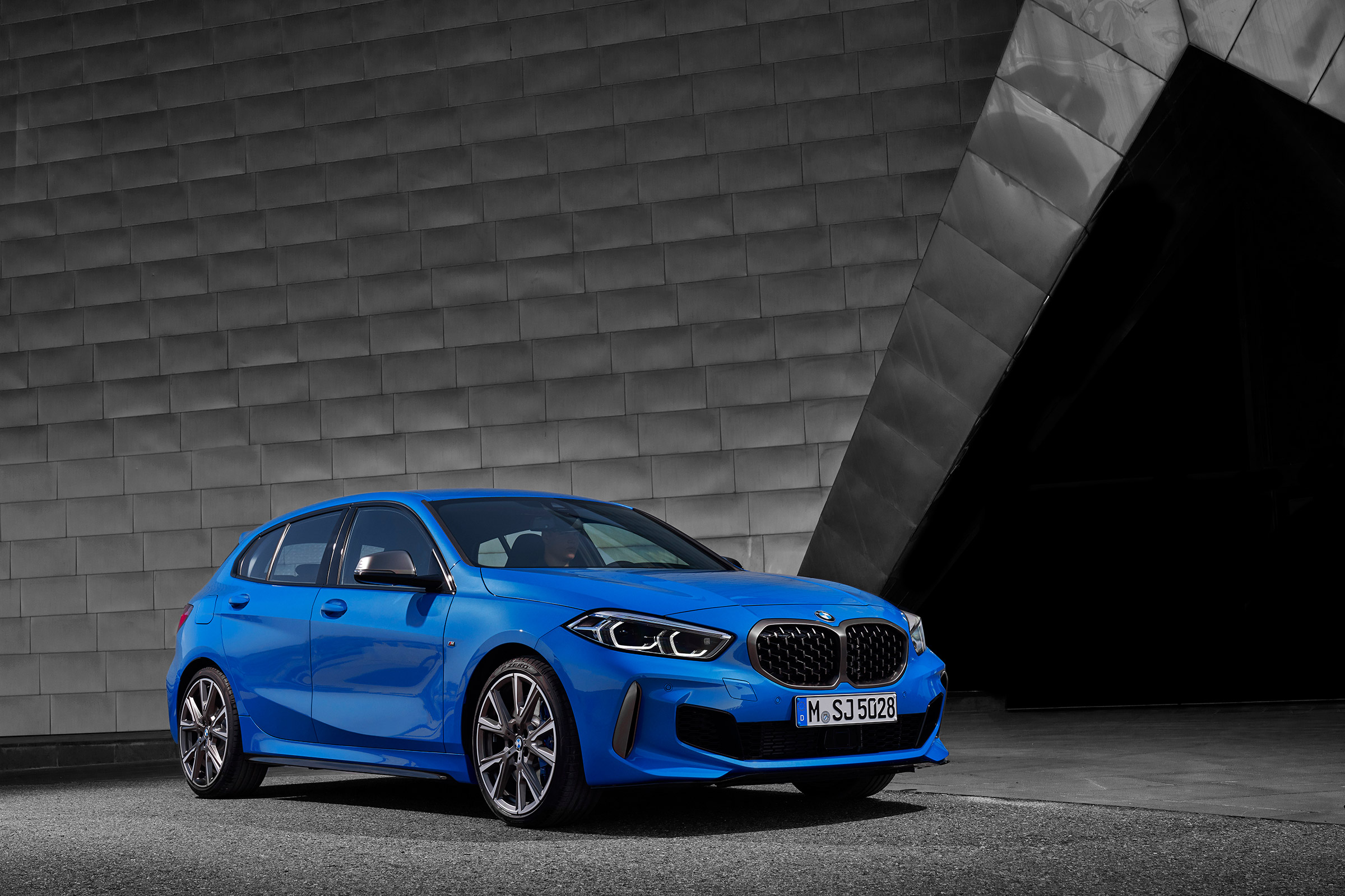 BMW M135i - static