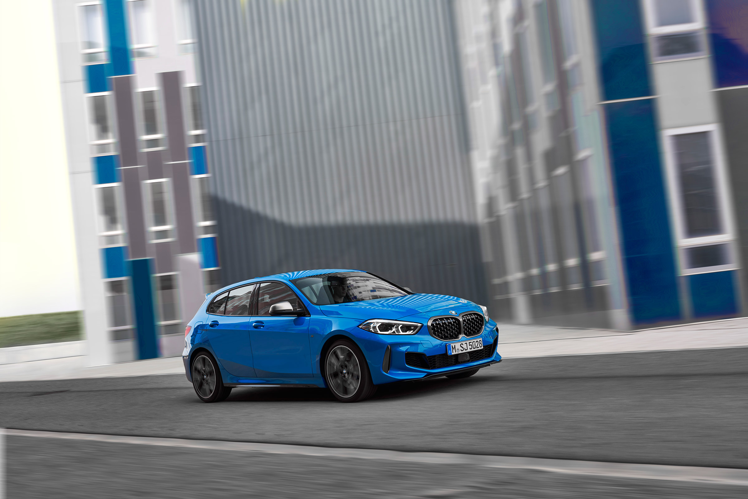 BMW M135i - side