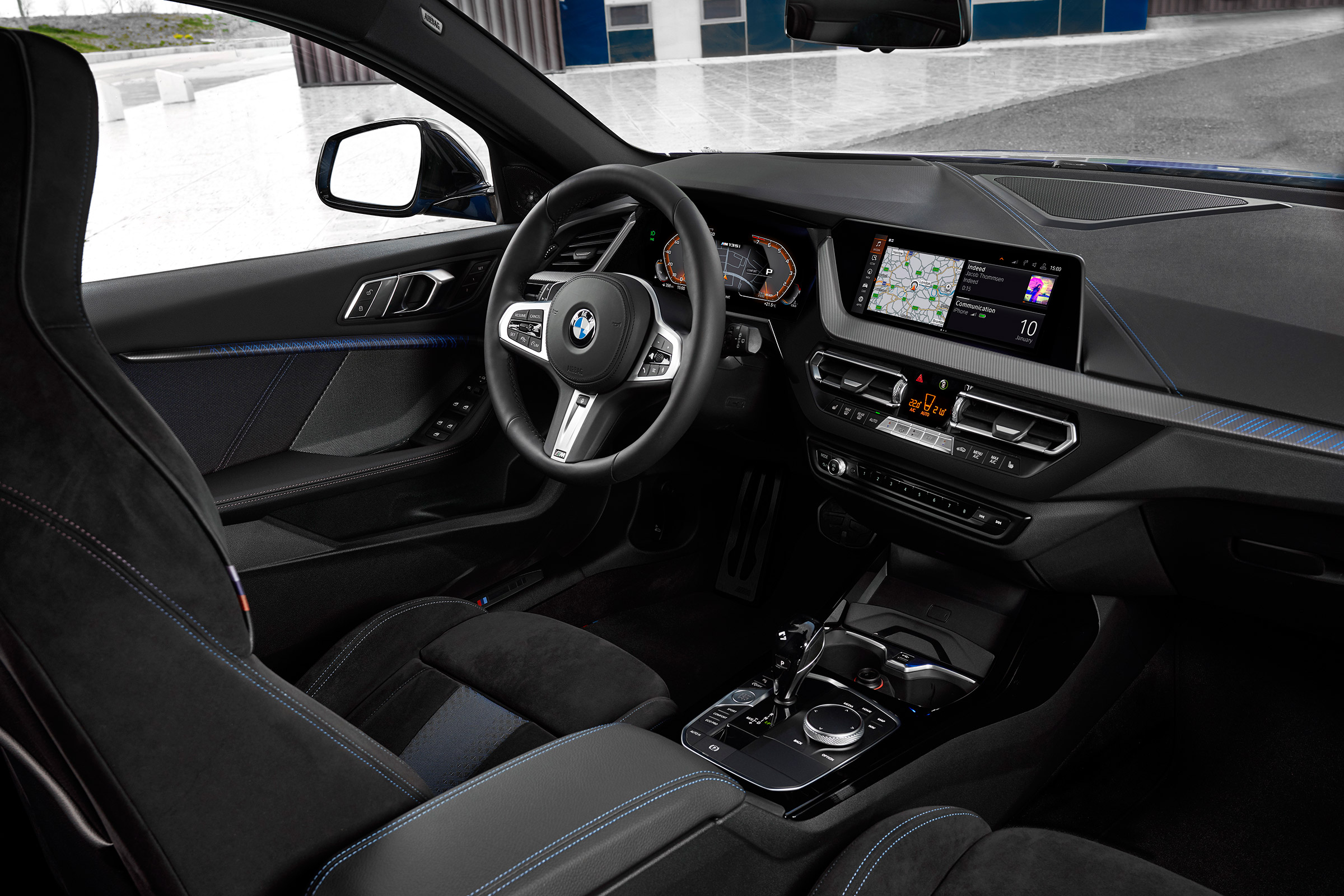 BMW M135i - dash