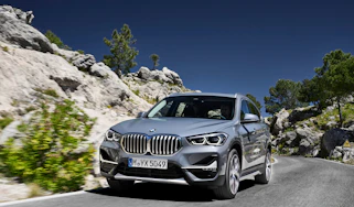 BMW X1 facelift 2019 - front quarter
