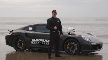 200mph sand Porsche 911 Turbo