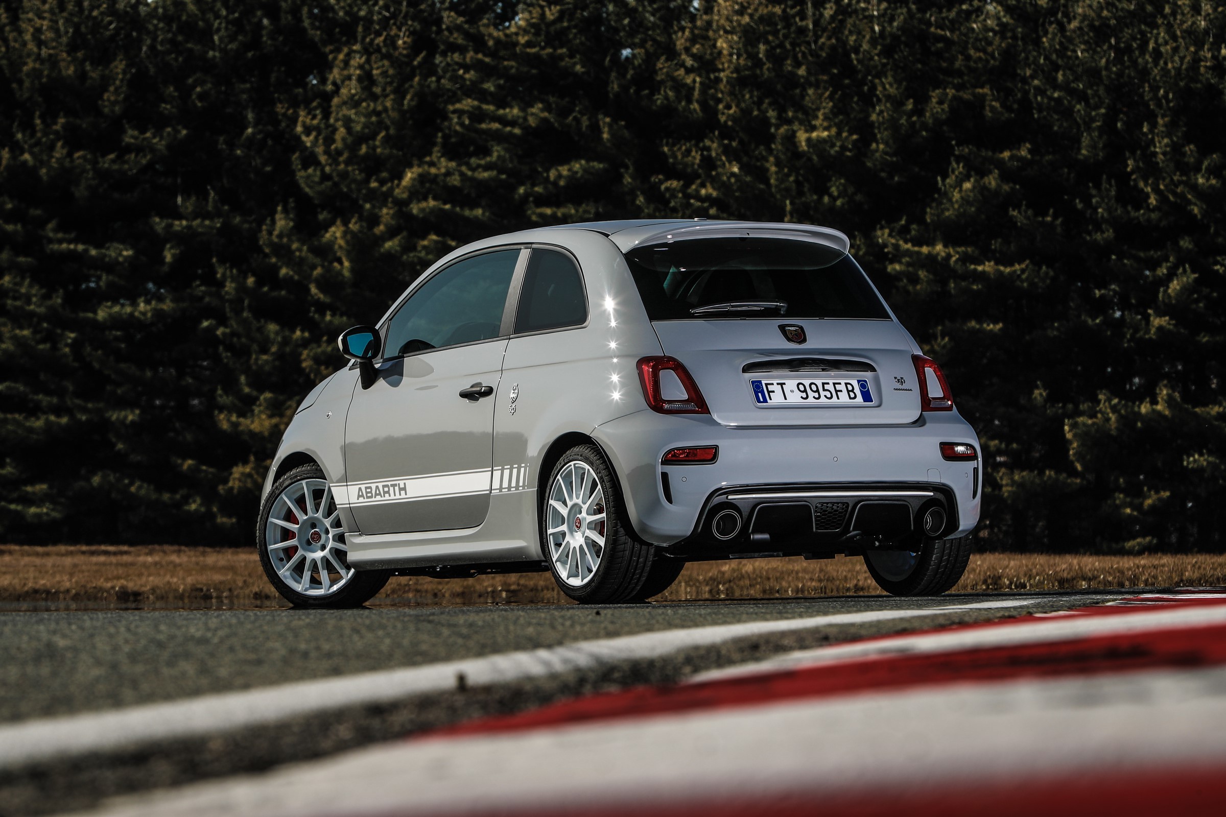 Abarth 595 Esseesse rear