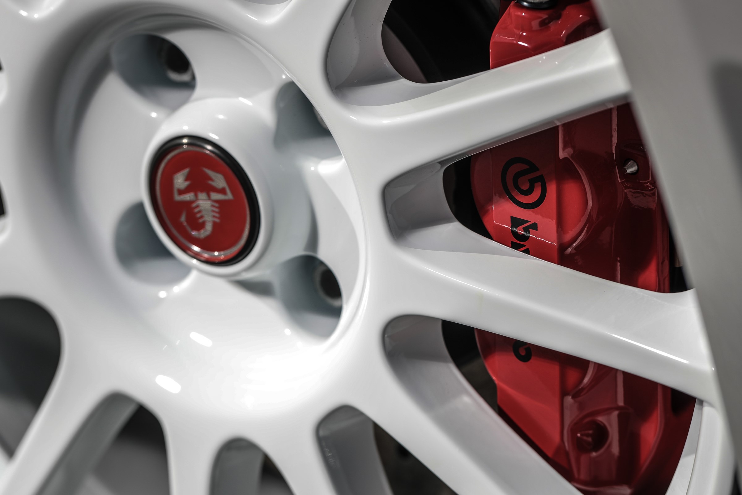 Abarth 595 Esseesse wheel