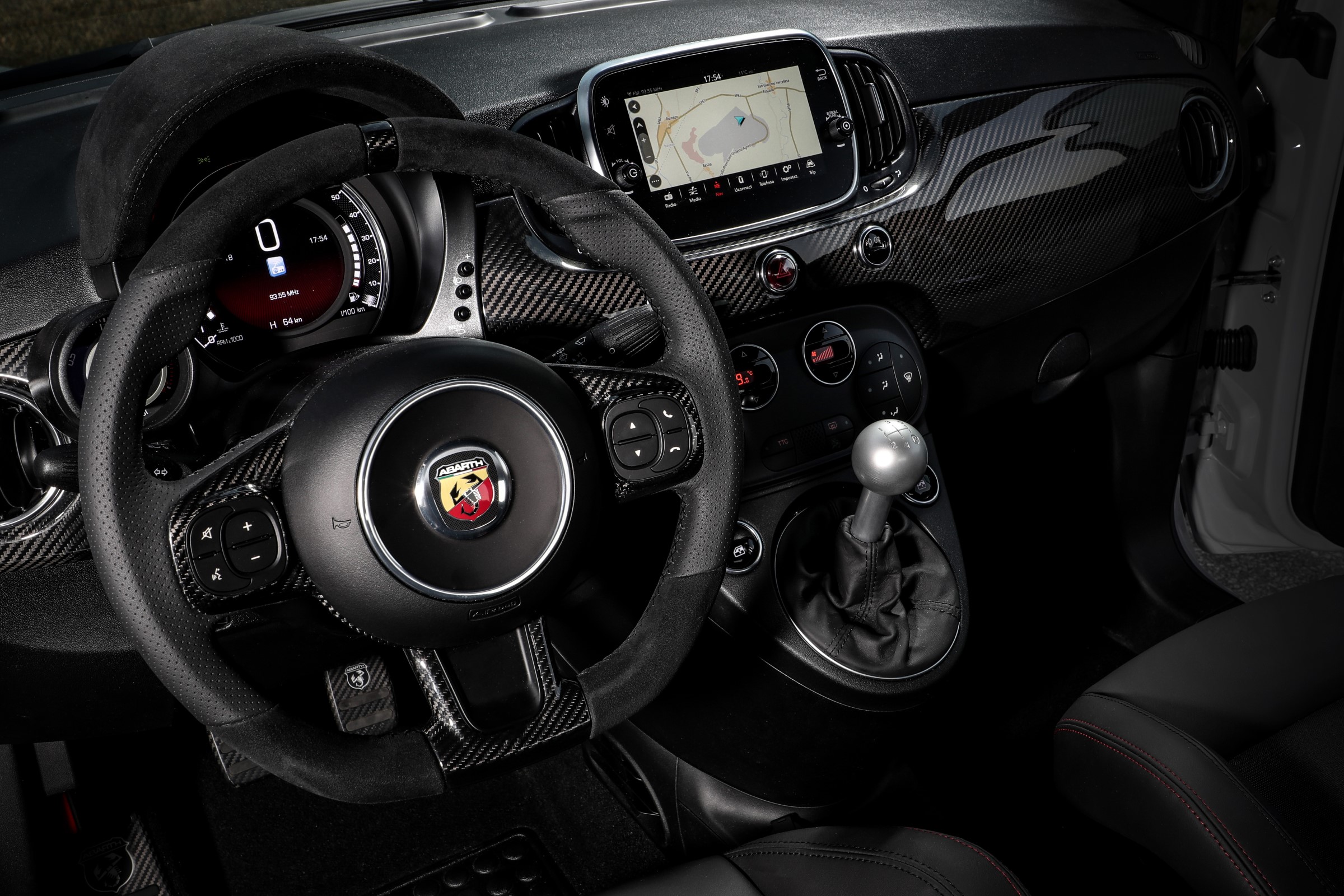 Abarth 595 Esseesse wheel