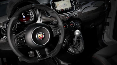 Abarth 595 Esseesse wheel