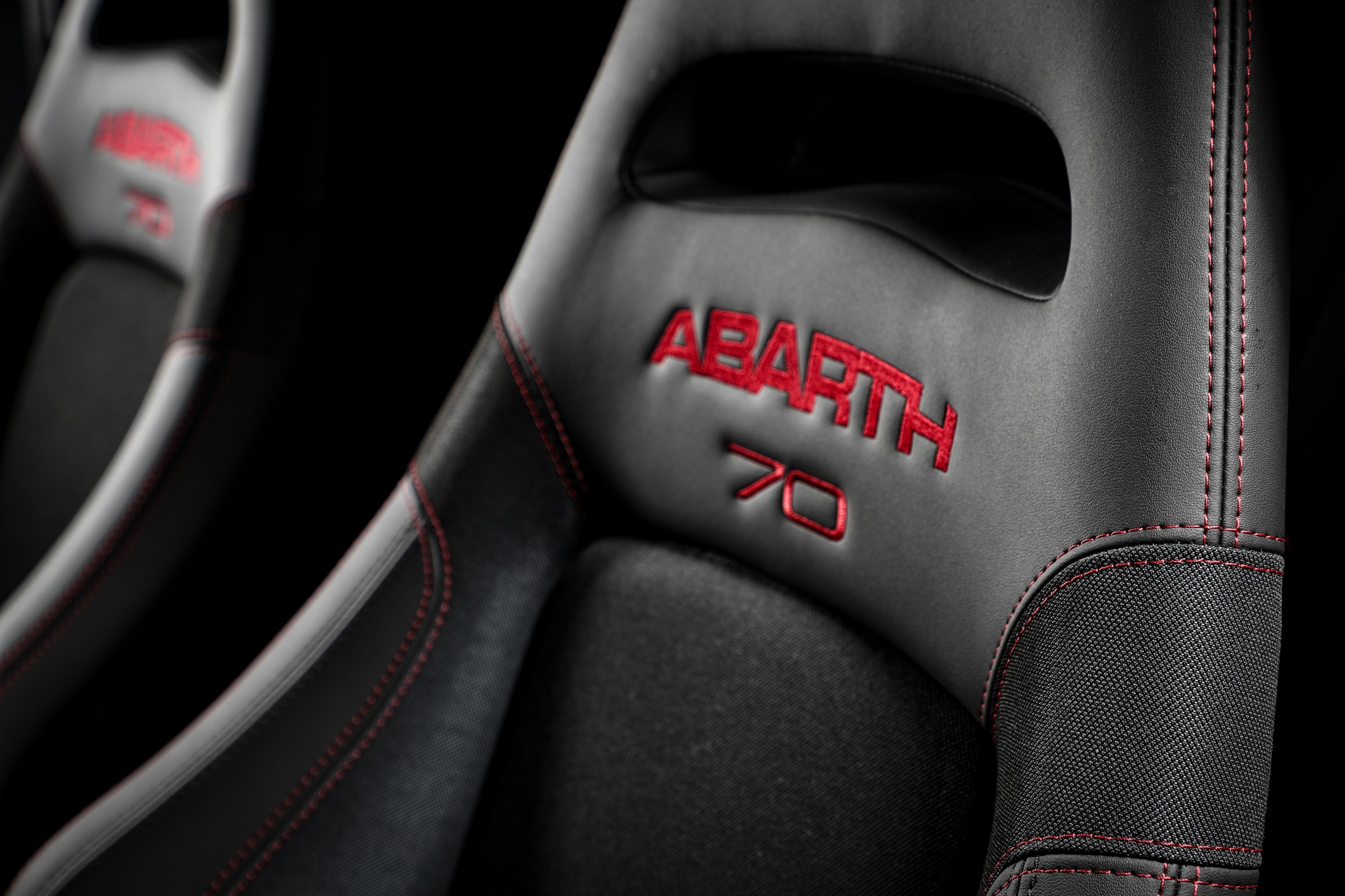 Abarth 595 Esseesse seat
