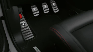 Abarth 595 Esseesse pedals