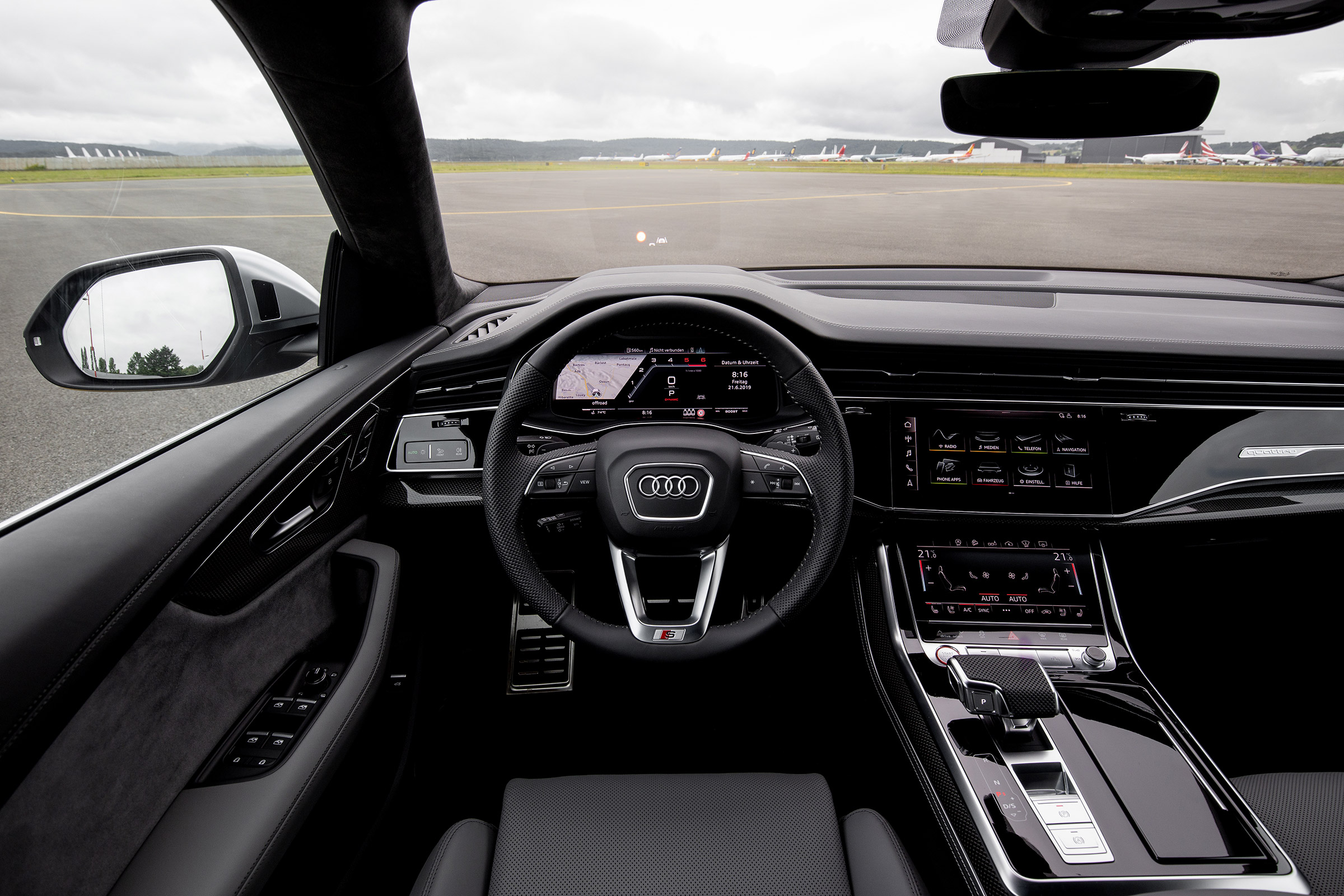 Audi SQ8 TDI review - dash