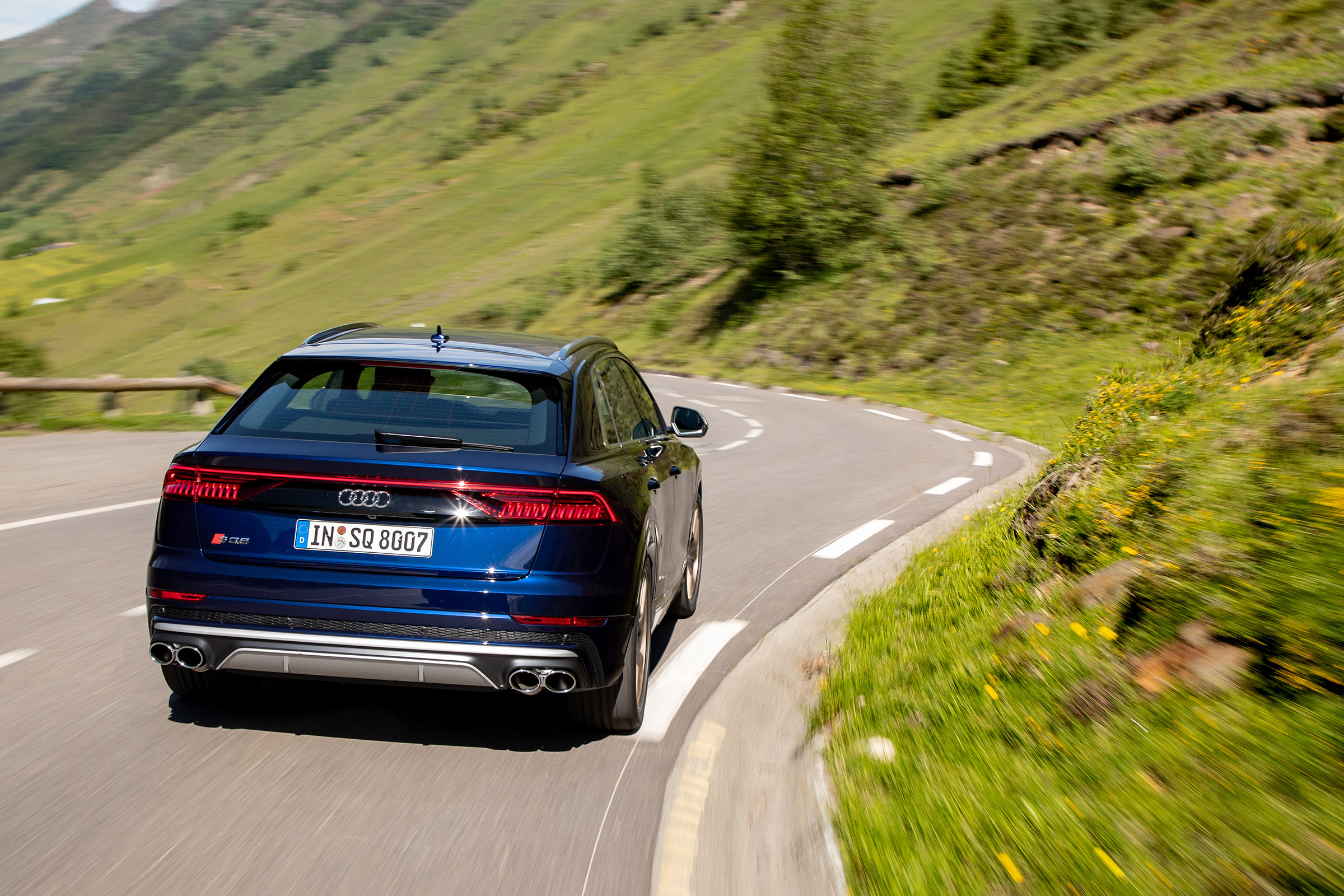 Audi SQ8 TDI review - rea