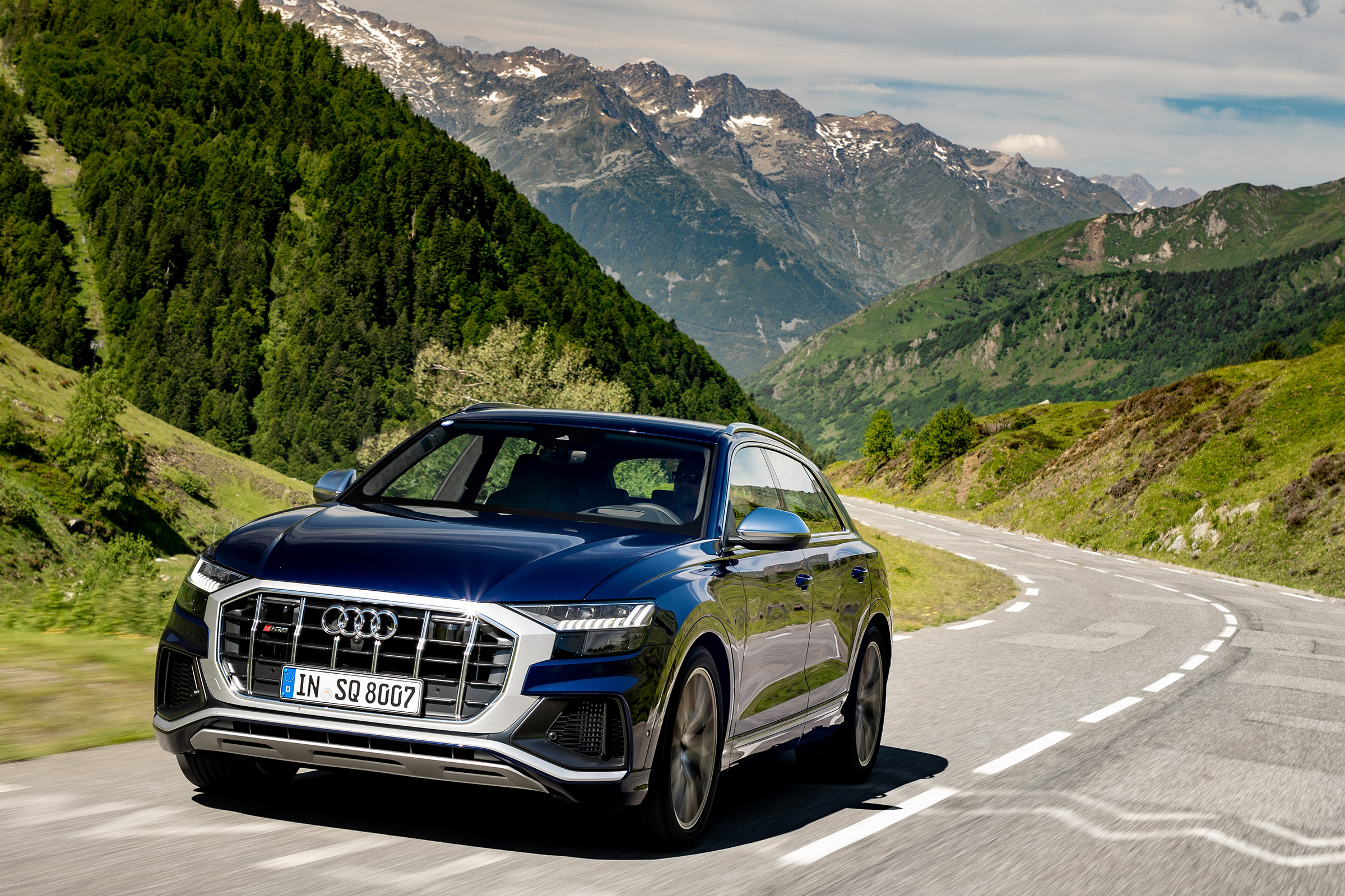 Audi SQ8 TDI review - front