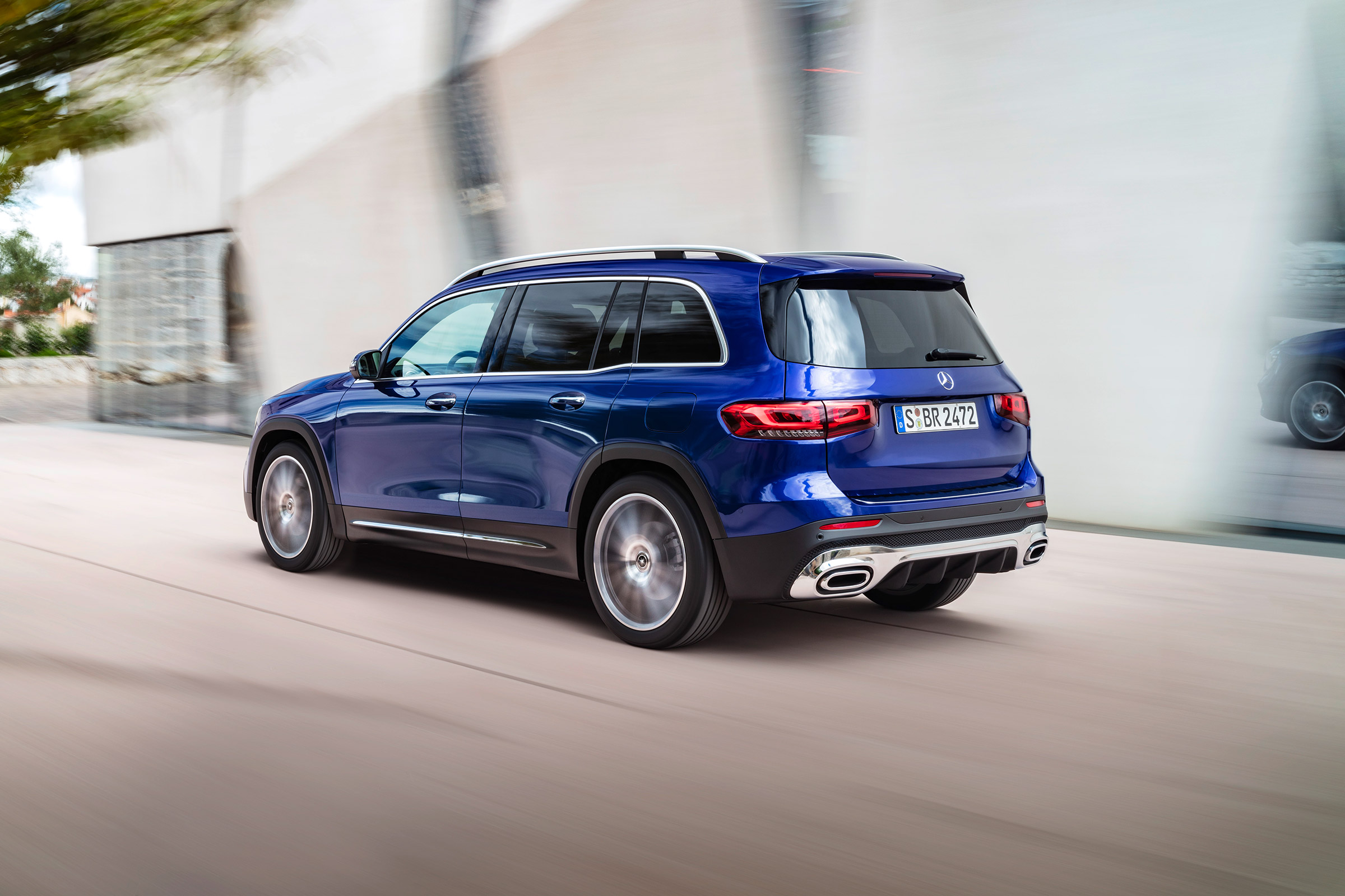 Mercedes GLB revealed - rear