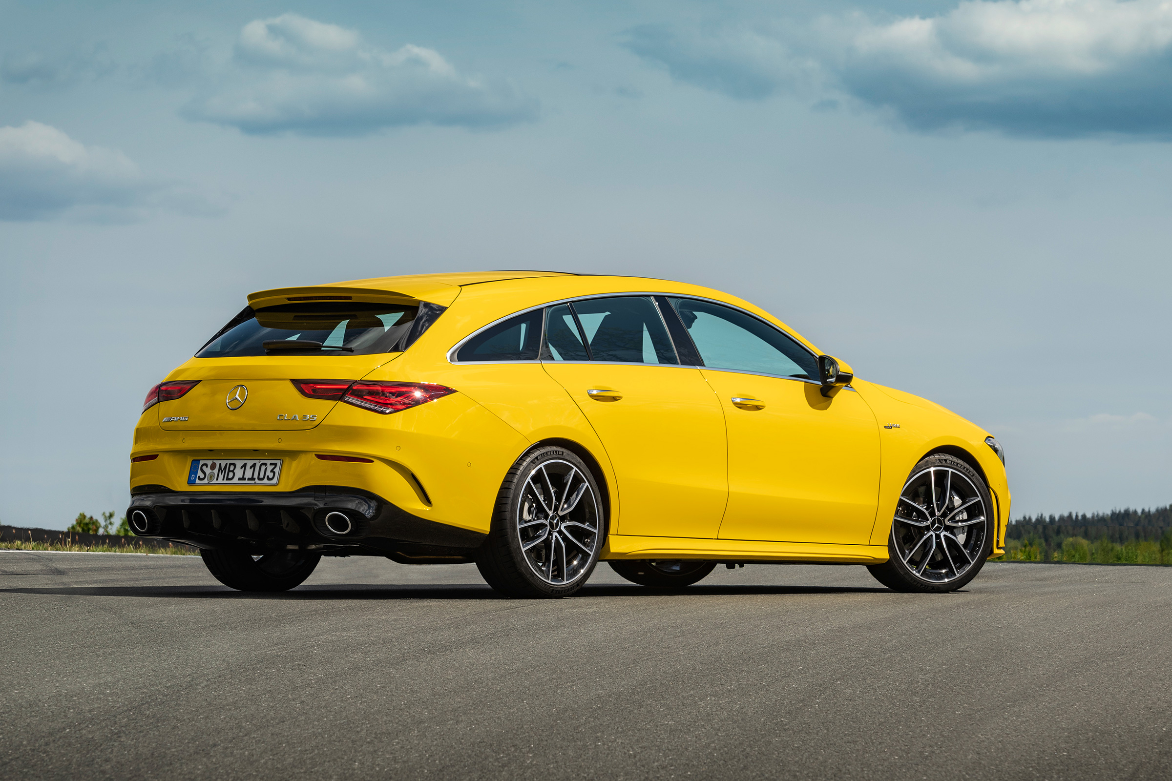 Mercedes-AMG CLA35 Shooting Brake