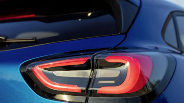 Ford Puma 2019 - lights