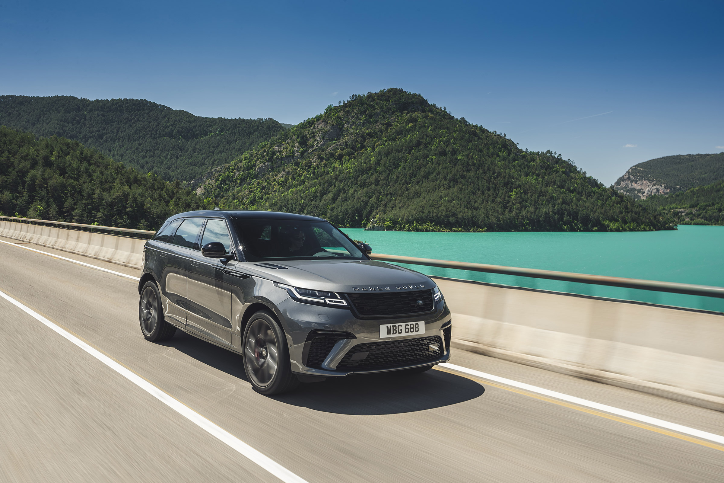 Range Rover Velar SVA - front