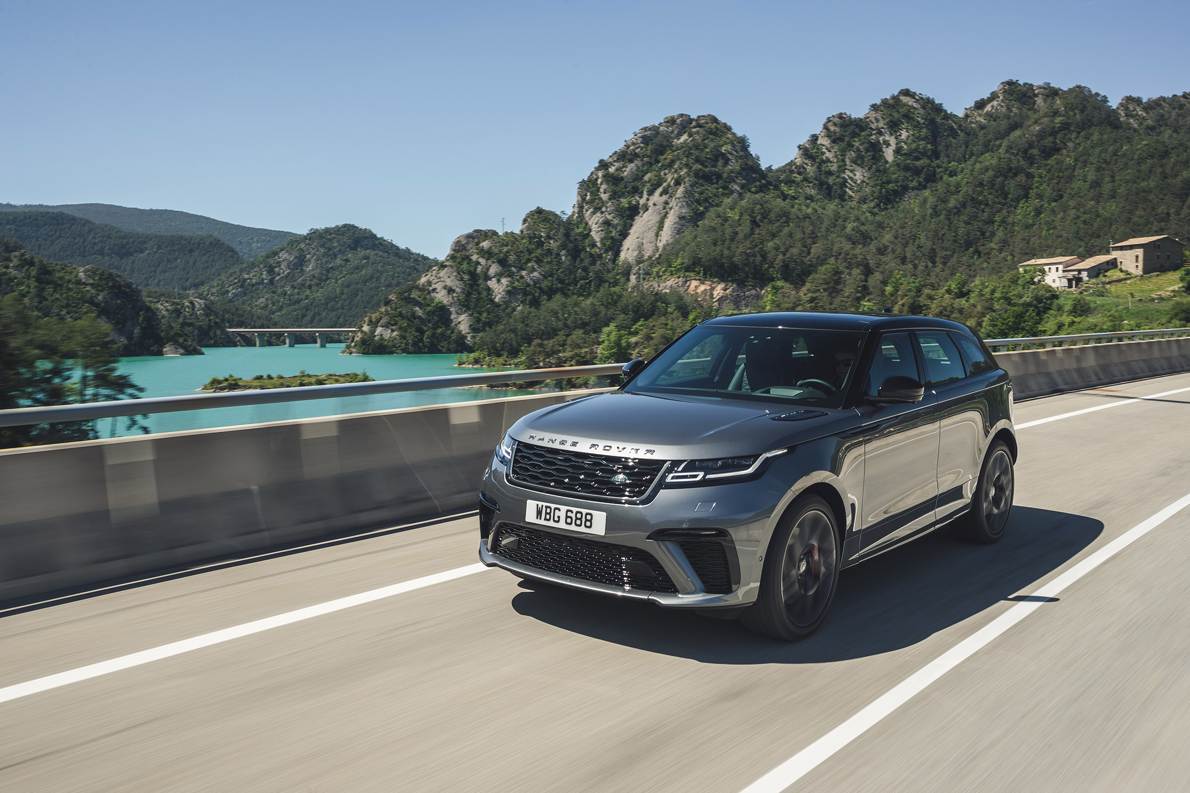 Range Rover Velar SVA - front