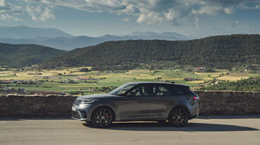 Range Rover Velar SVA - side