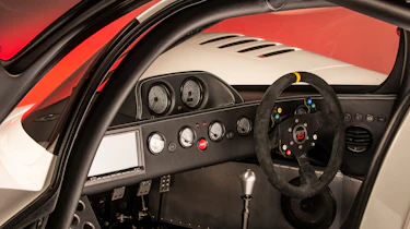 Ultima RS