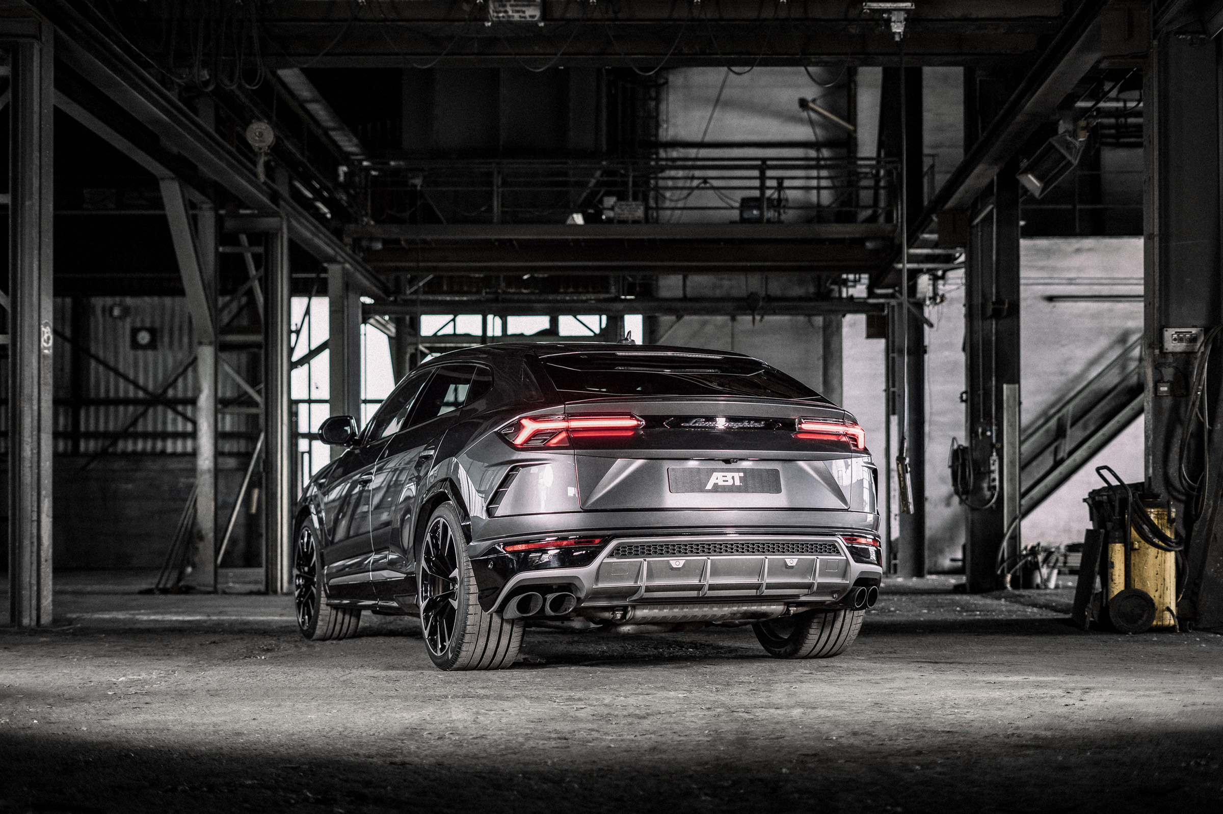 ABT Lamborghini Urus - rear.