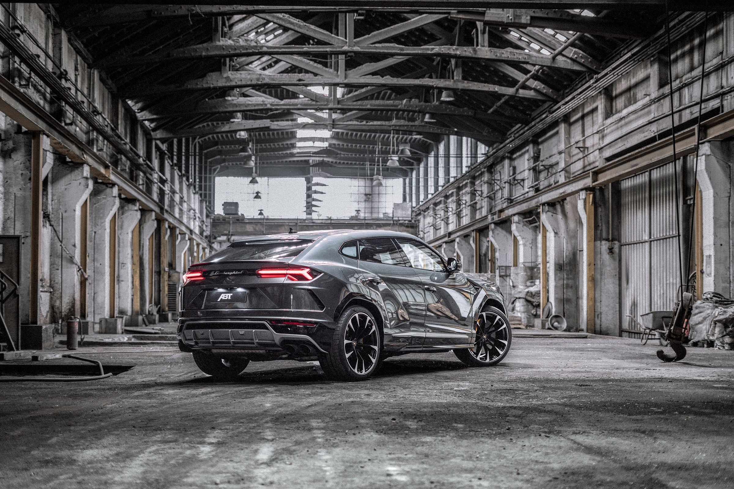 ABT Lamborghini Urus - rear quarter