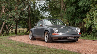Singer Sussex commission
