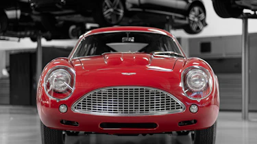 Aston Martin DB4 Zagato continuation - nose