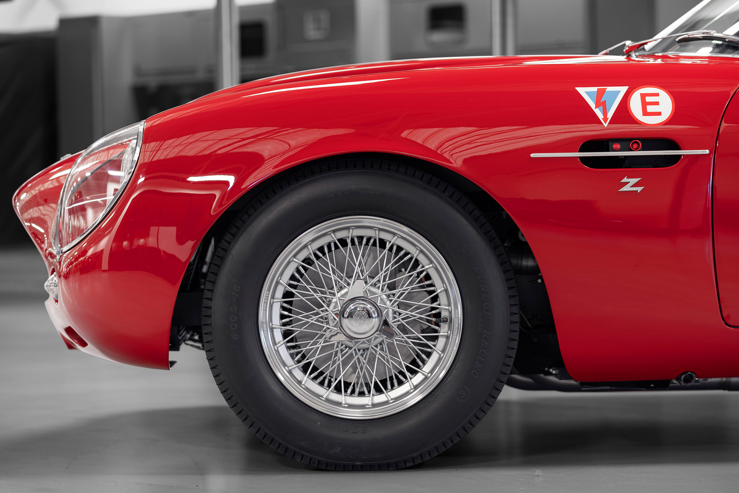 Aston Martin DB4 Zagato continuation - wheel