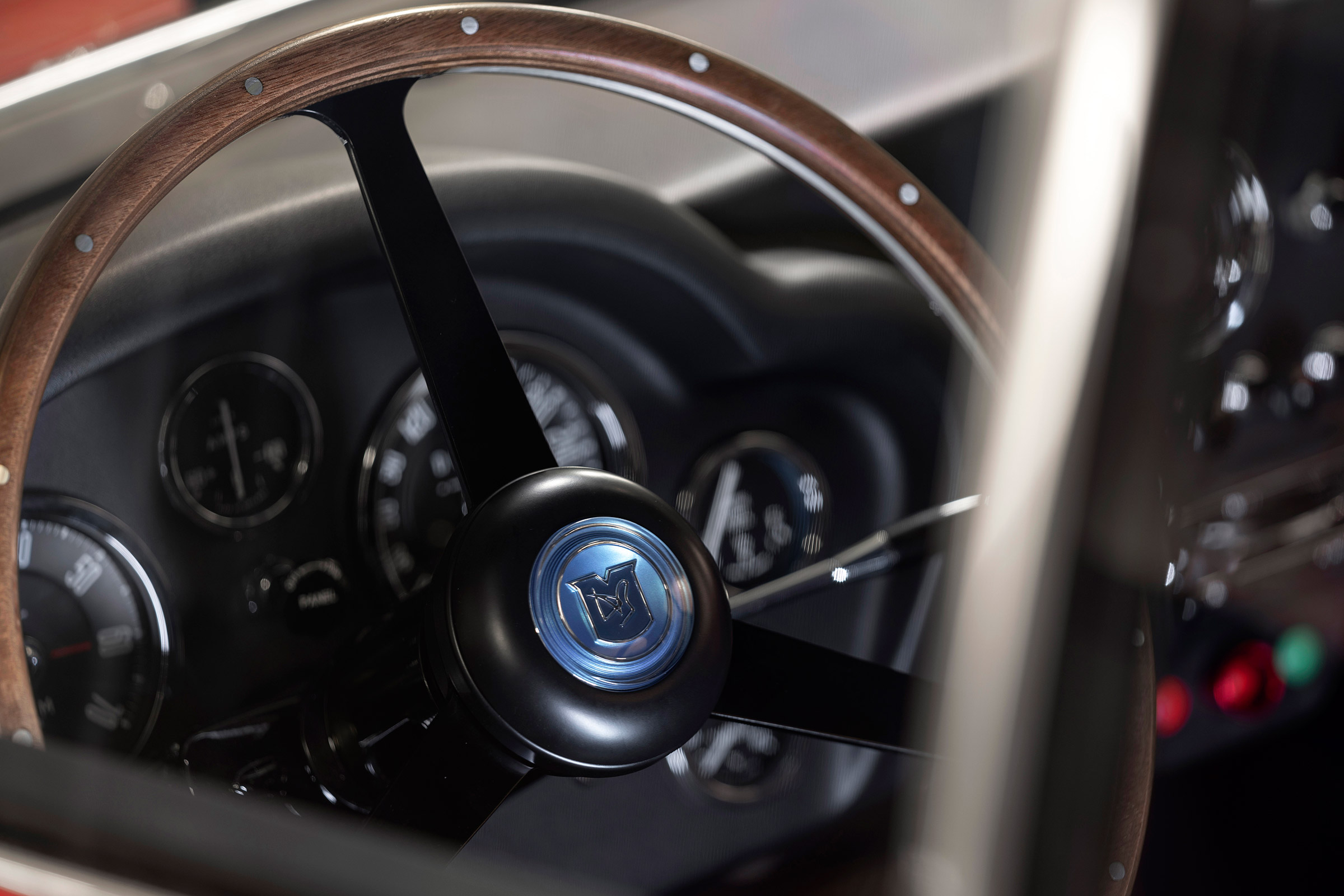 Aston Martin DB4 Zagato continuation - wheel