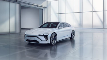 Nio ET - front quarter
