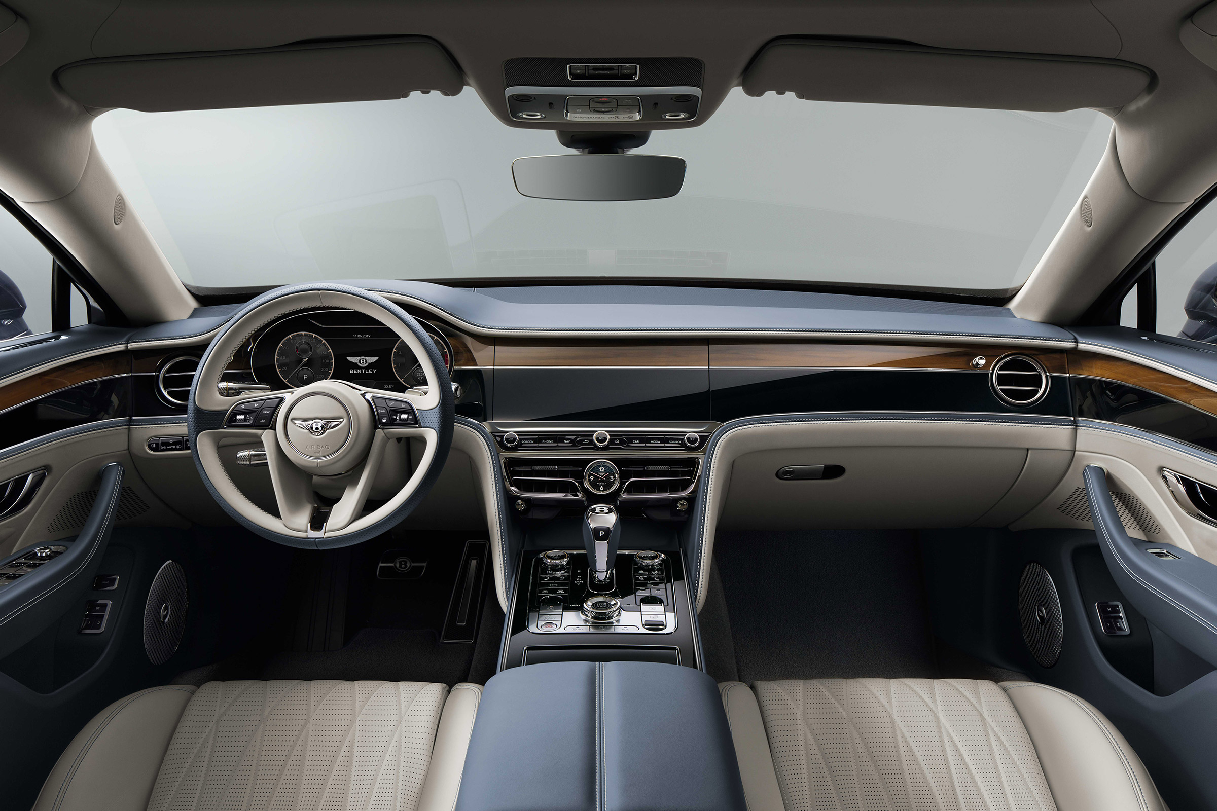 2019 Bentley Flying Spur saloon - dash