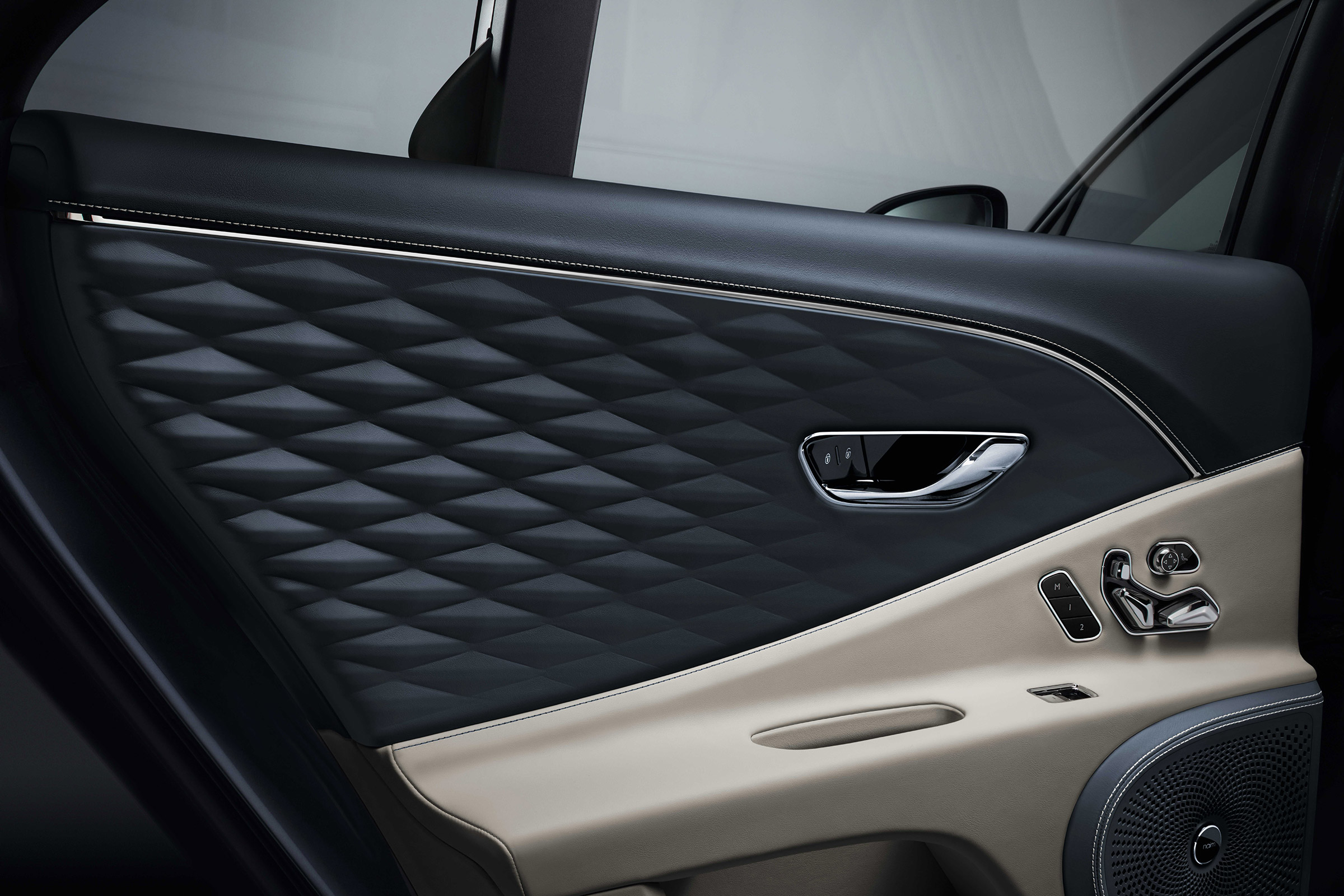 2019 Bentley Flying Spur saloon - 3D leather