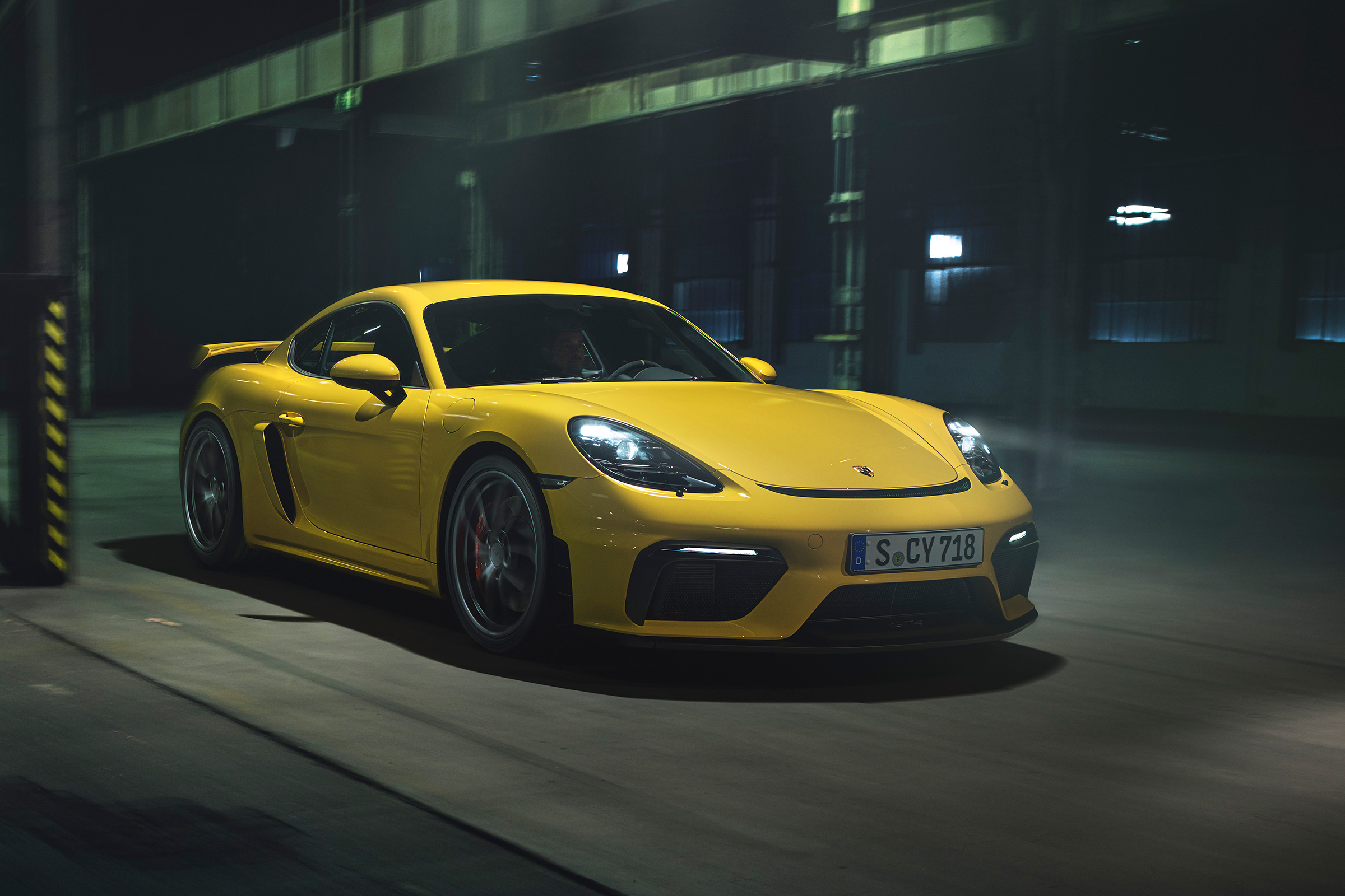 Porsche 718 Cayman GT4 