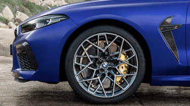 BMW M8 Competition - front wheel