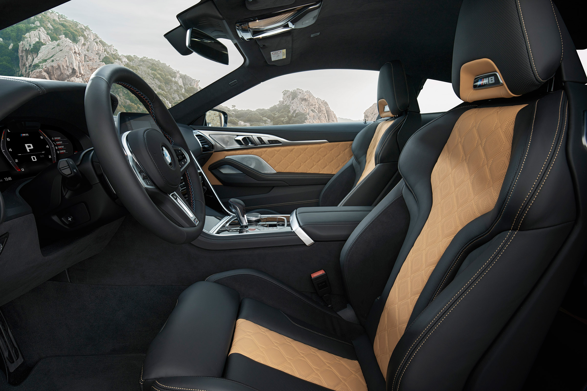 BMW M8 Competition - setas