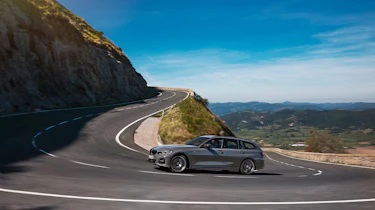 BMW 3-series Touring 2019 - skde