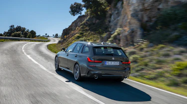 BMW 3-series Touring 2019 - rear