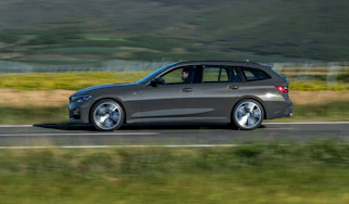 BMW 3-series Touring 2019 - side