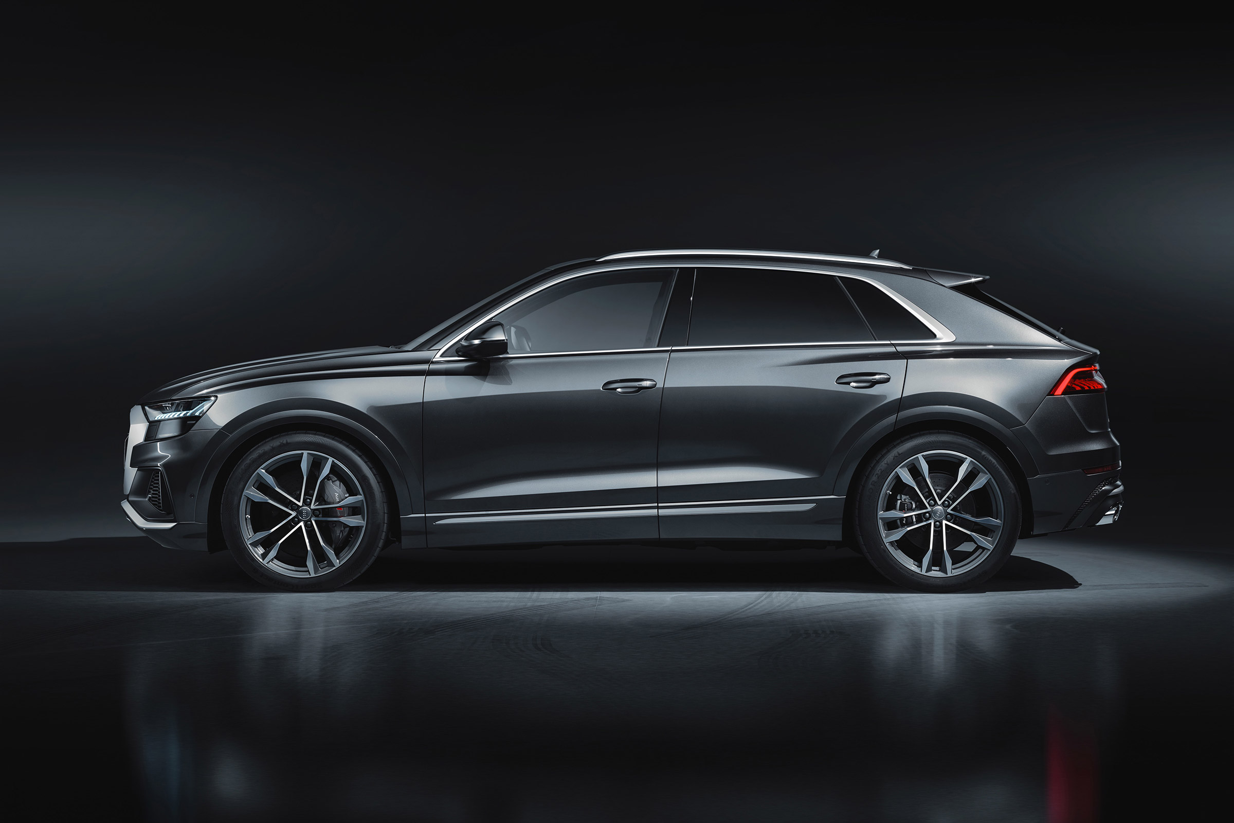 Audi SQ8 TDI - profile
