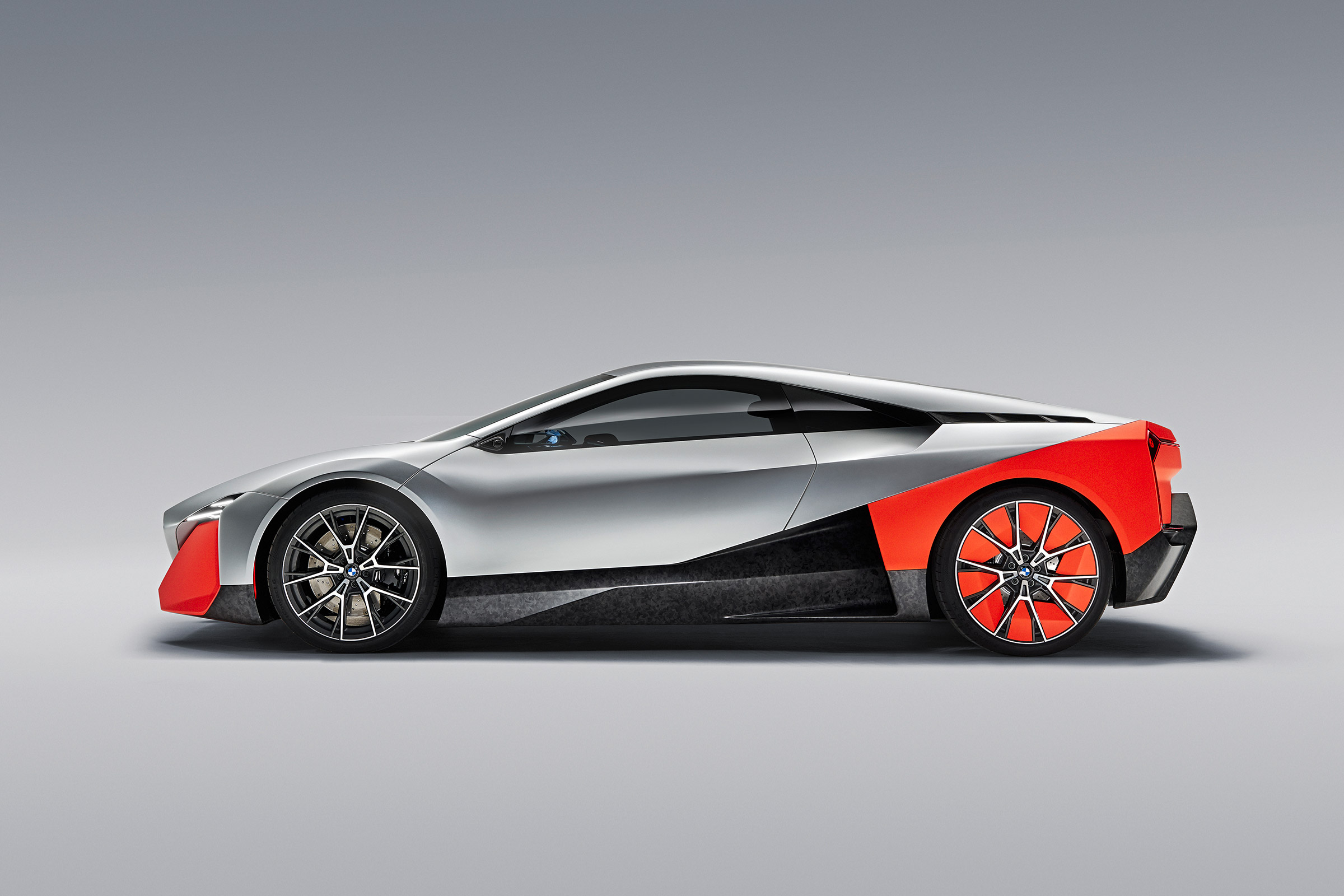 BMW Vision M Next - side