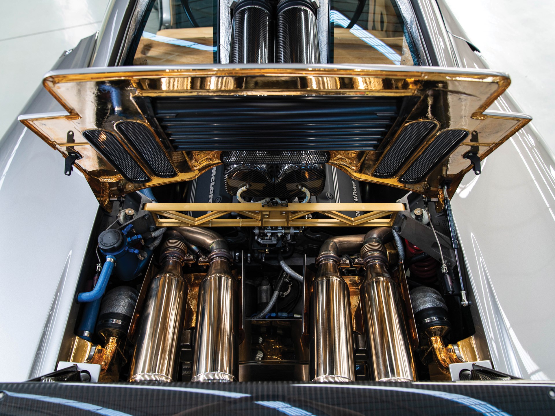 McLaren F1 LM Specification engine bay
