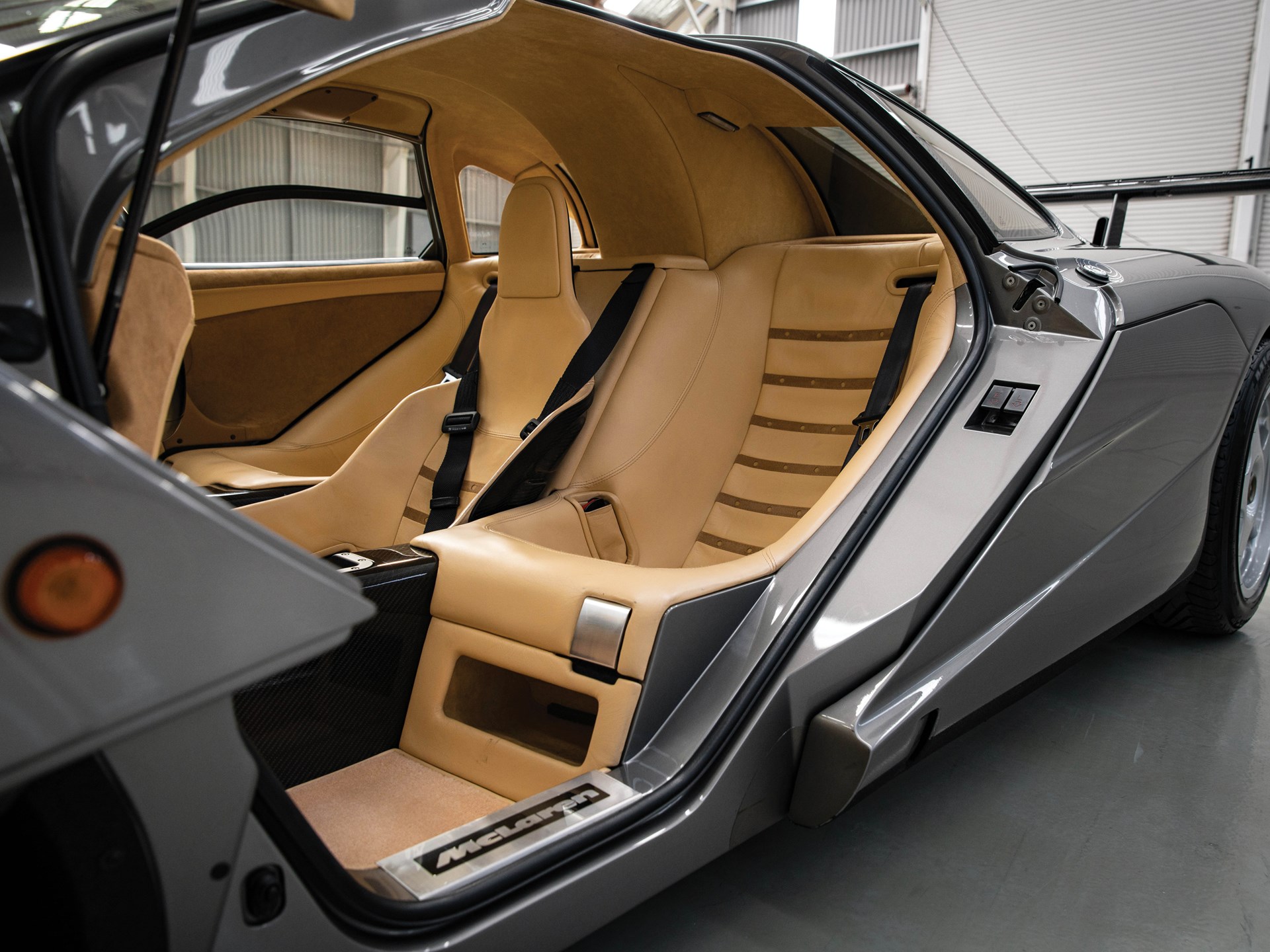 McLaren F1 LM Specification seats